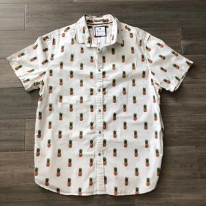 Men’s Pineapple Button Down